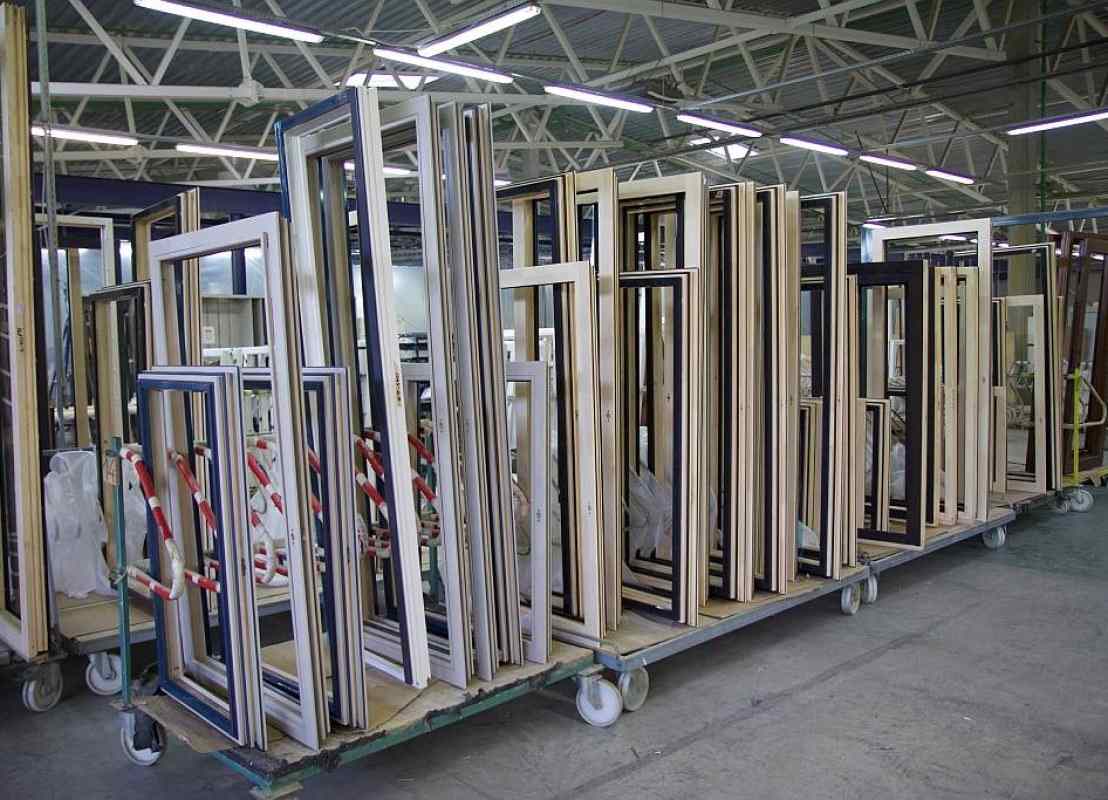 Window manufacturer