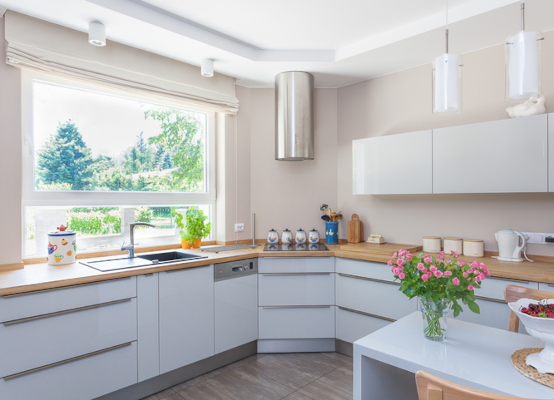 Kitchen window with lower fanlight